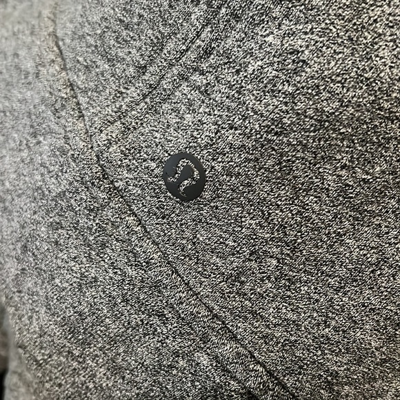NWOT Lululemon Scuba pullover - Picture 3 of 6